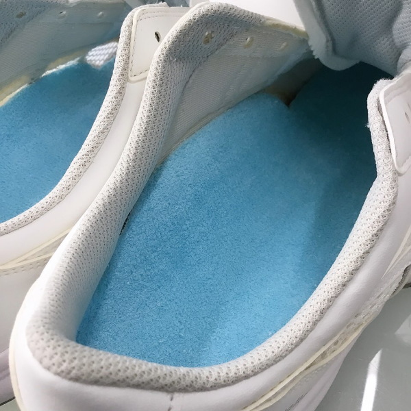 フルオーダーメイド・インソールZEROでフィッティングしたナースシューズ