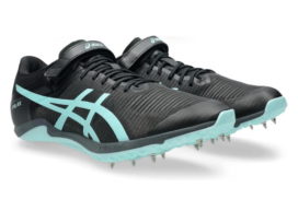 陸上競技の短距離スパイクシューズ