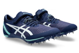 陸上競技の短距離スパイクシューズ